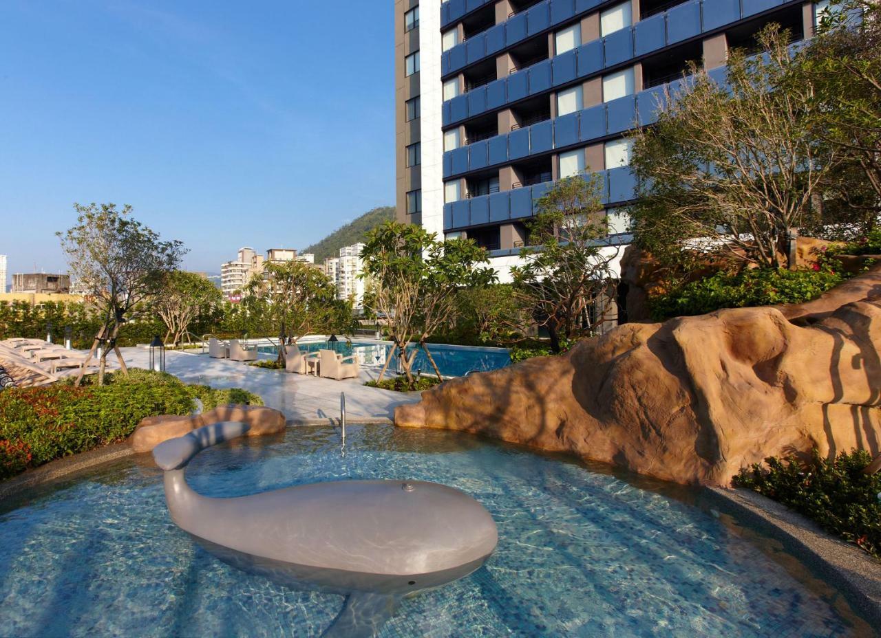 Mu Jiaoxi Hotel Buitenkant foto The outdoor swimming pool